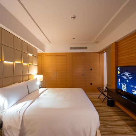 Doubletree By Hilton Hotel Riyadh - Al Muroj Business Gate Exterior photo