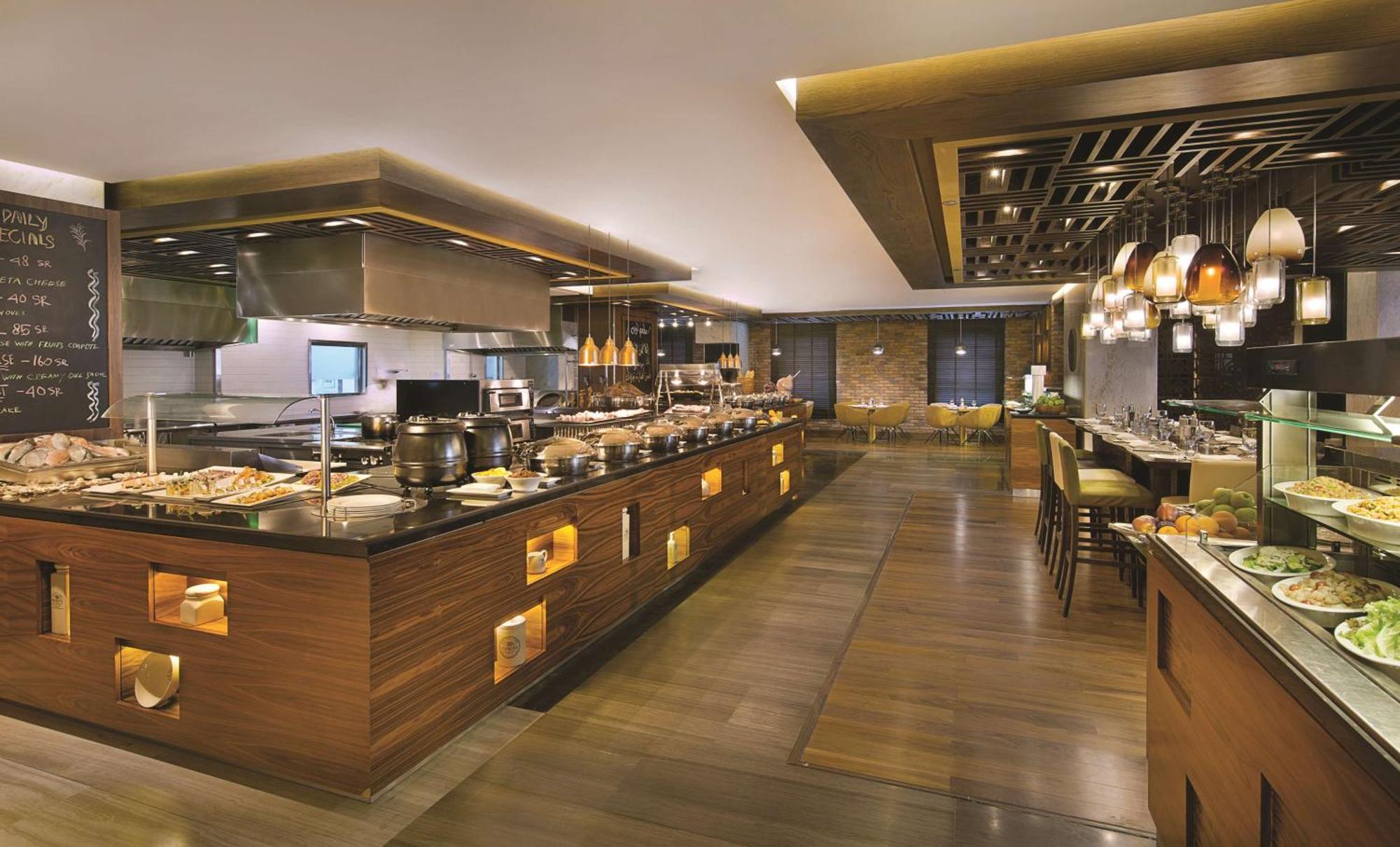 Doubletree By Hilton Hotel Riyadh - Al Muroj Business Gate Exterior photo