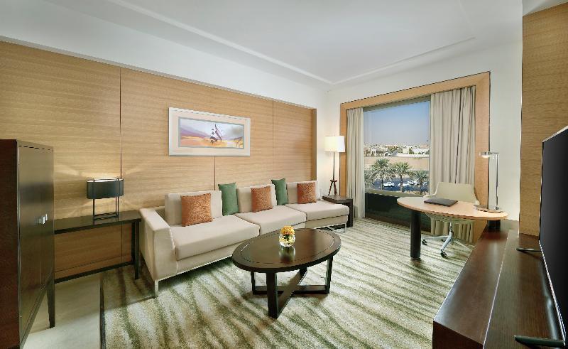 Doubletree By Hilton Hotel Riyadh - Al Muroj Business Gate Exterior photo